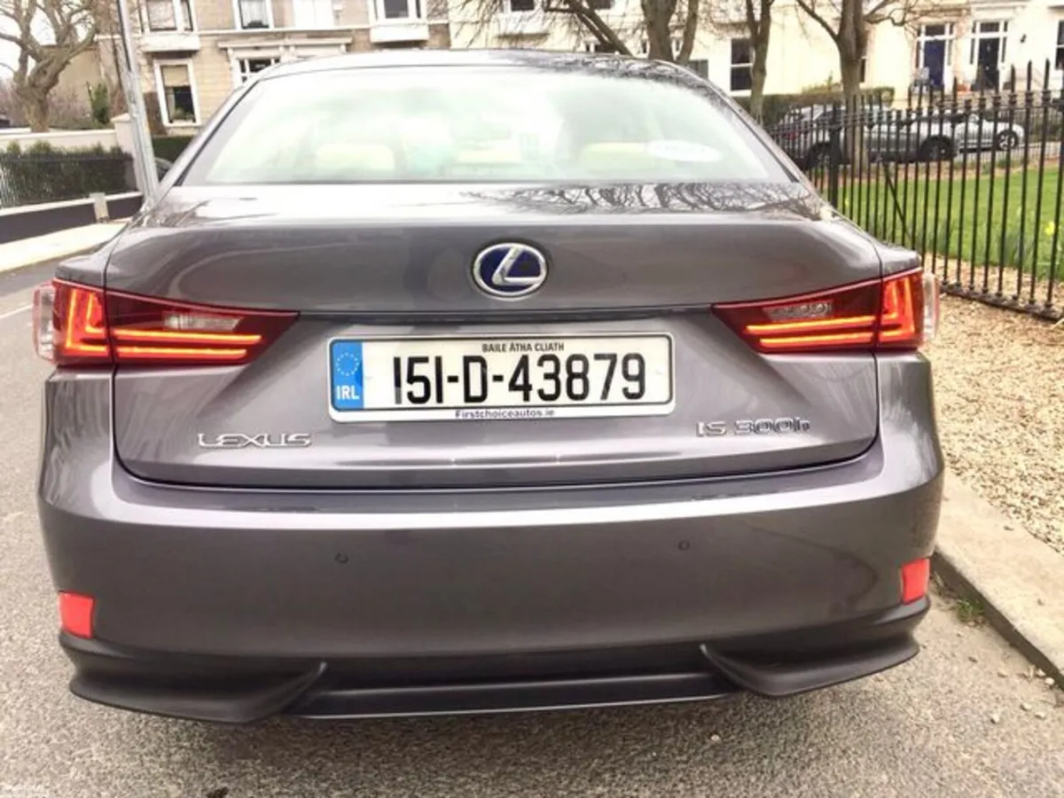 Lexus IS Saloon, Petrol Hybrid, 2015, Grey