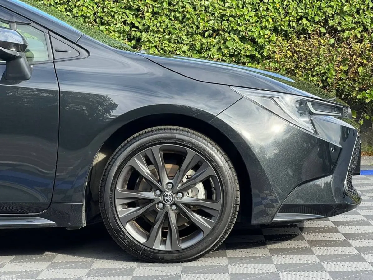 Toyota Corolla Estate, Petrol Hybrid, 2020, Black