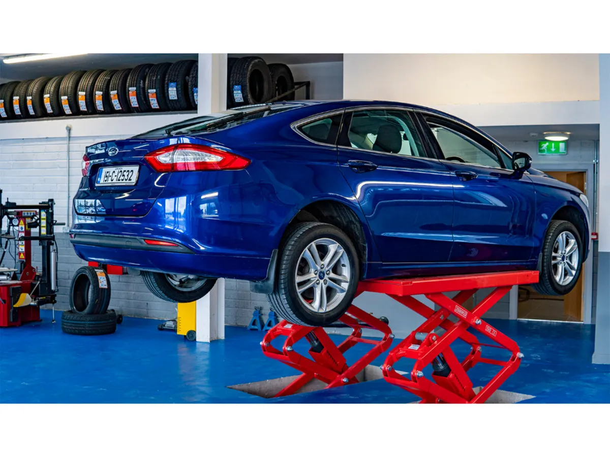 Ford Focus Hatchback, Diesel, 2019, Blue