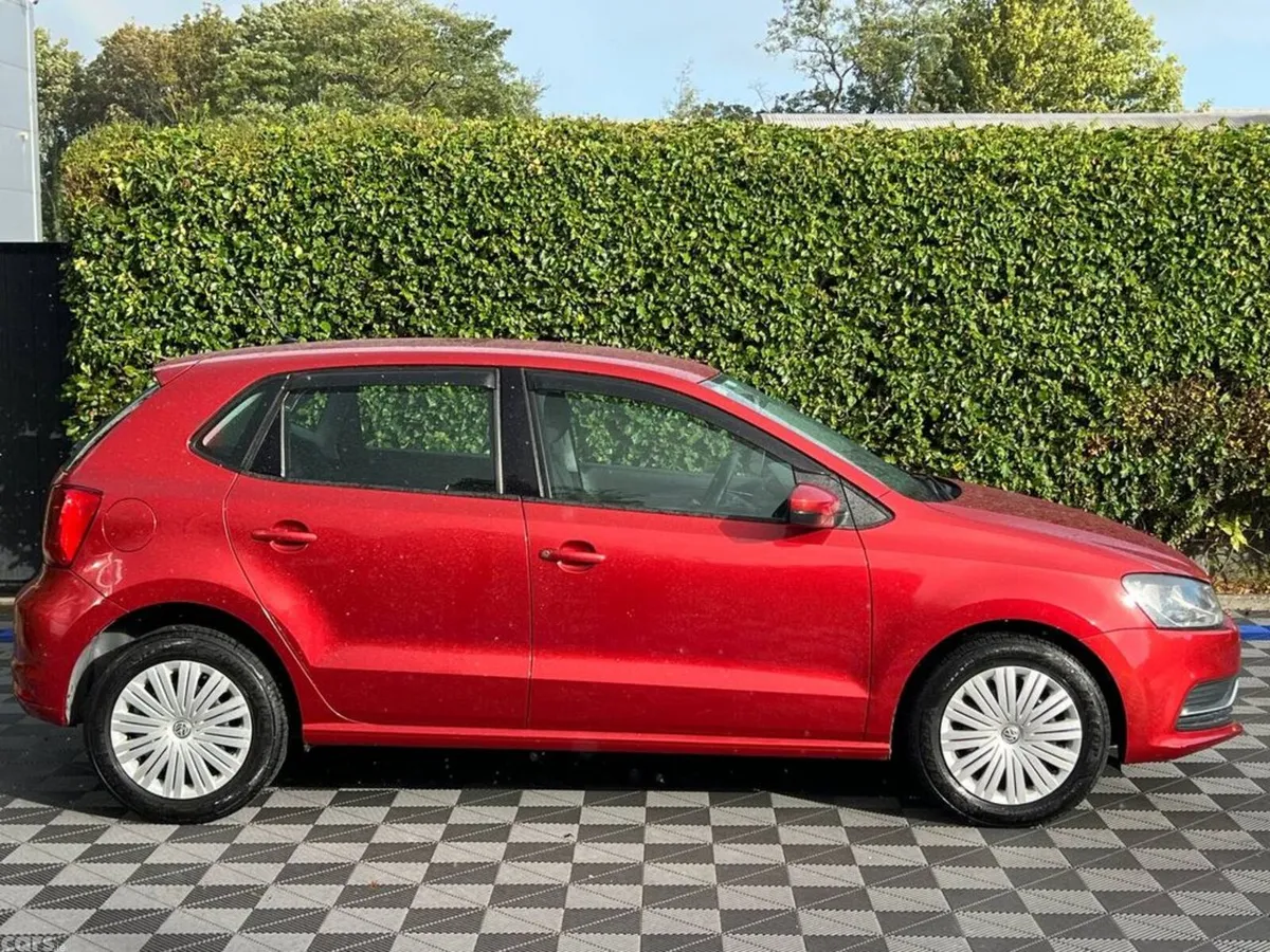 Volkswagen Polo Hatchback, Petrol, 2014, Red