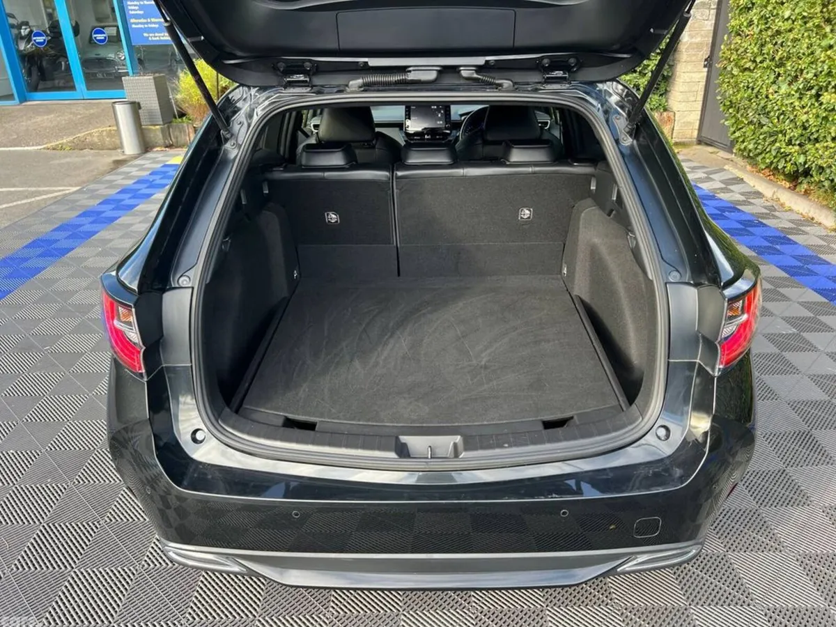 Toyota Corolla Estate, Petrol Hybrid, 2020, Black
