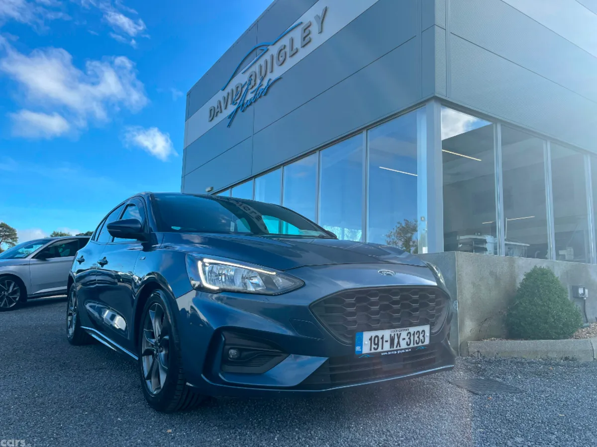 Ford Focus Hatchback, Diesel, 2019, Blue