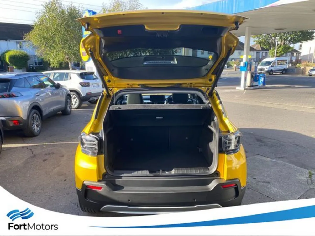 Jeep Avenger Hatchback, Electric, 2024, Yellow