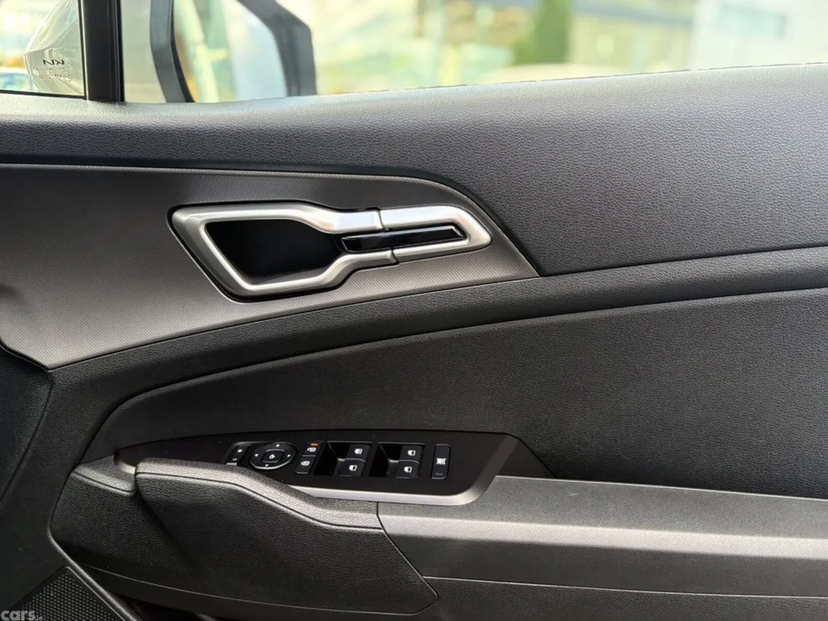 Kia Sportage SUV, Diesel Hybrid, 2026, Grey