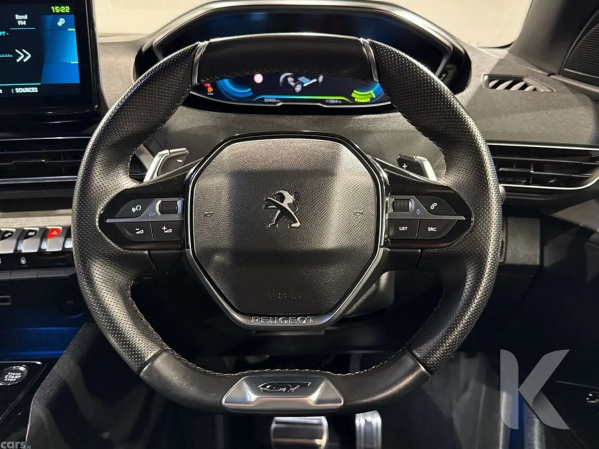 Peugeot 3008 SUV, Petrol Hybrid, 2023, Red