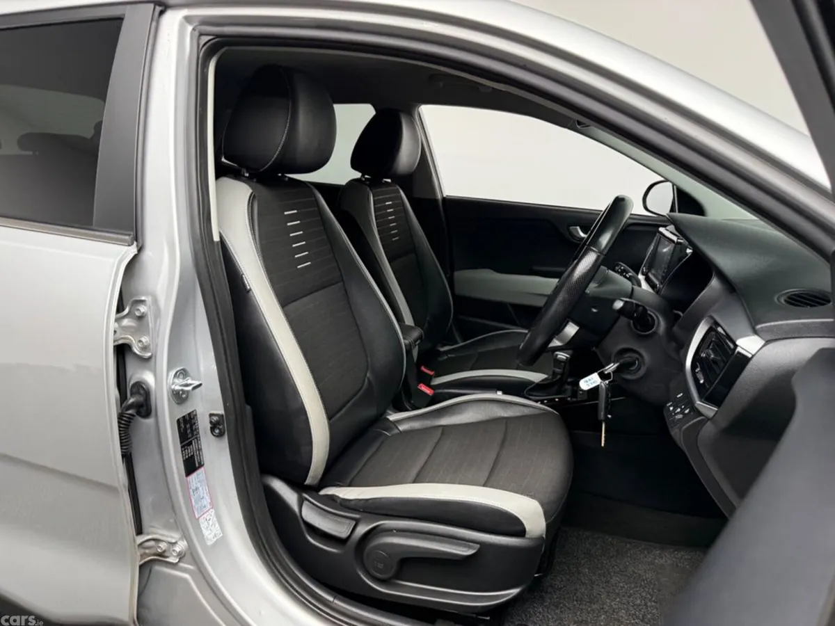 Kia Stonic SUV, Petrol, 2020, Grey