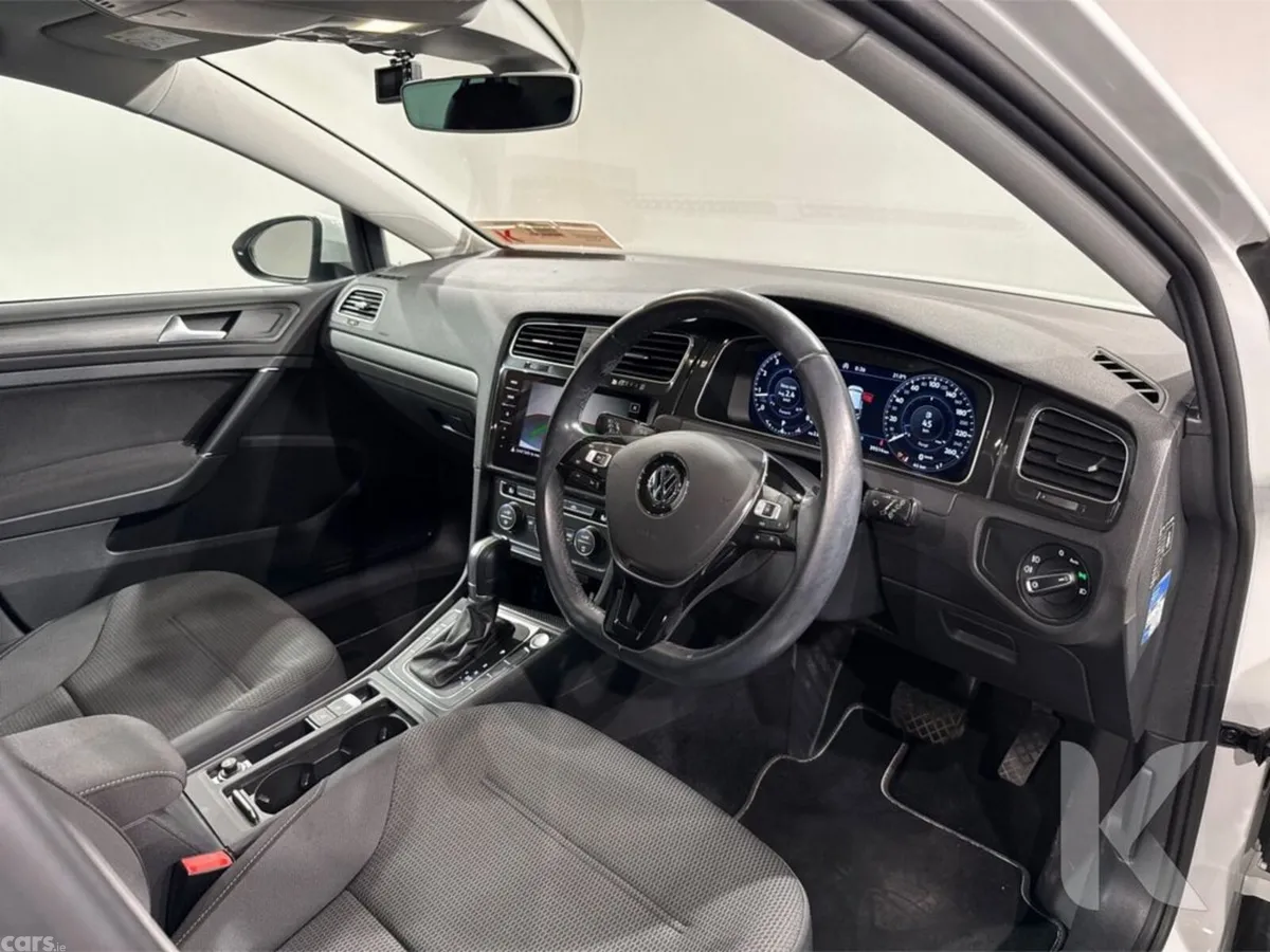 Volkswagen Golf Hatchback, Petrol, 2019, White