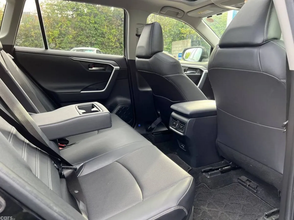 Toyota RAV4 SUV, Petrol Hybrid, 2022, Black