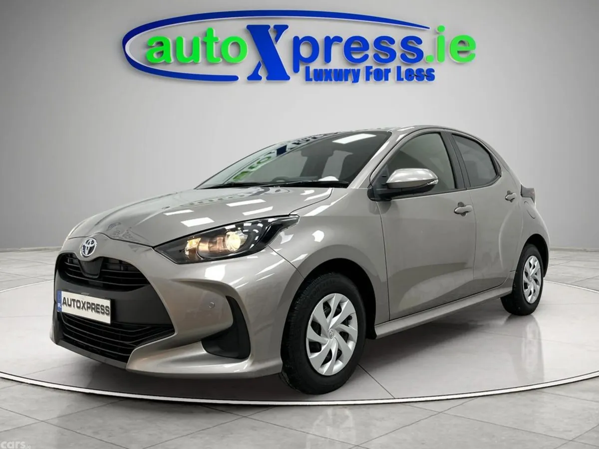 Toyota Yaris Hatchback, Petrol Hybrid, 2022, Brown