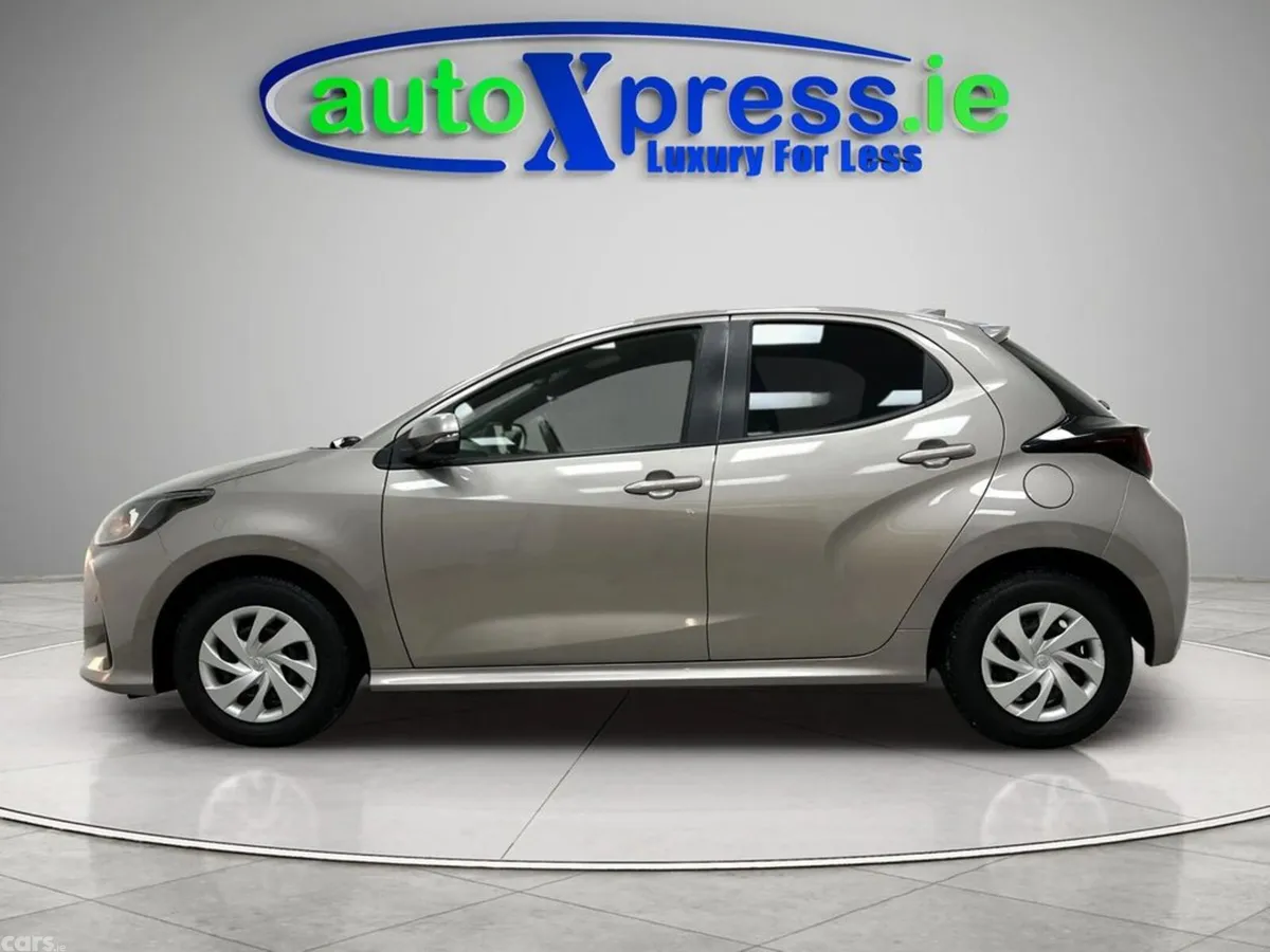 Toyota Yaris Hatchback, Petrol Hybrid, 2022, Brown