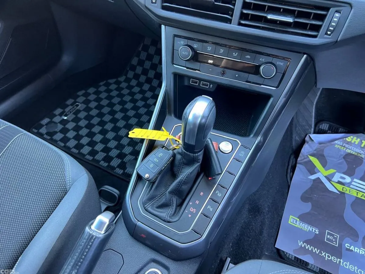 Volkswagen Polo Hatchback, Petrol, 2020, Blue