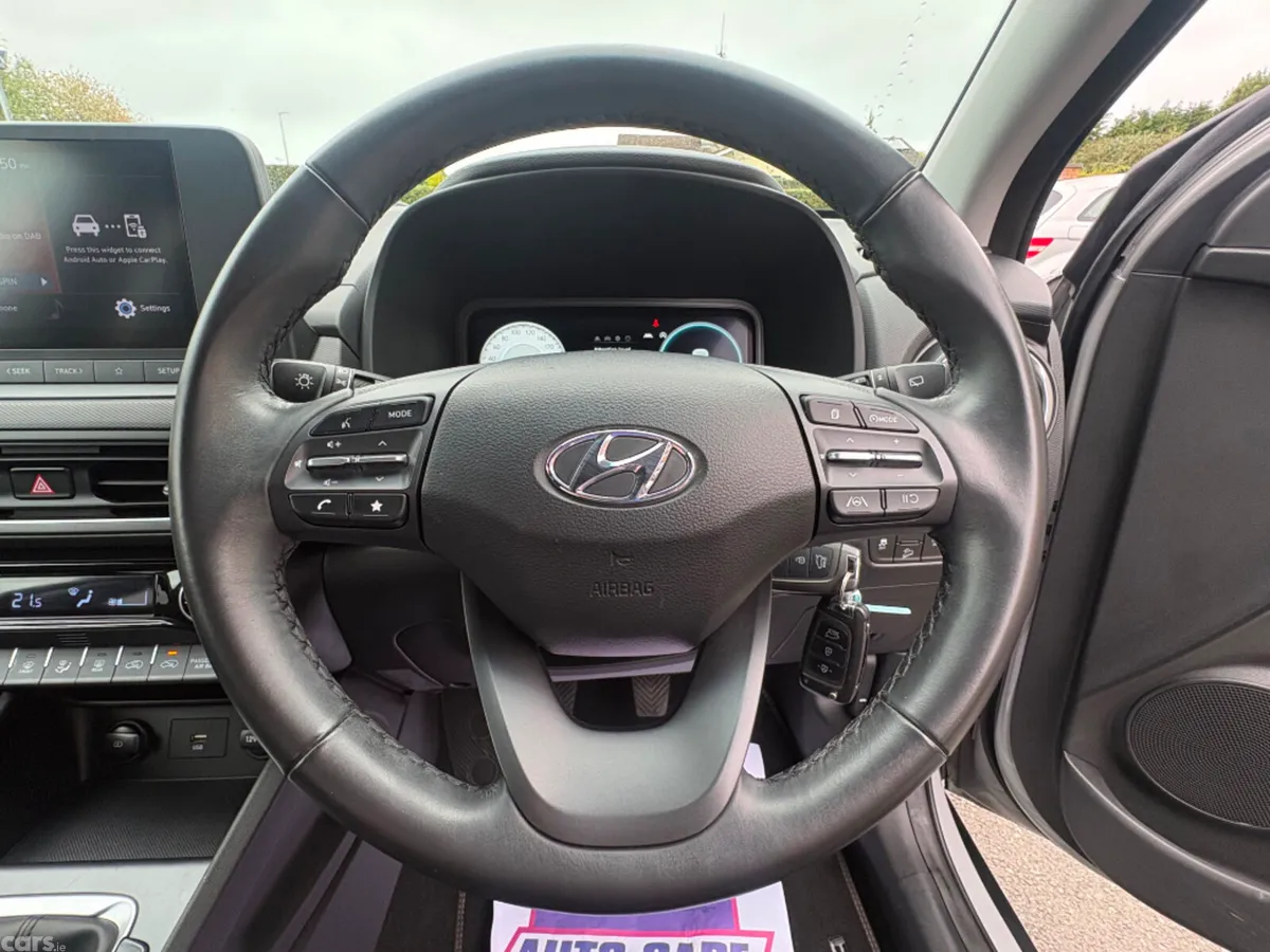Hyundai KONA MPV, Petrol, 2022, Grey