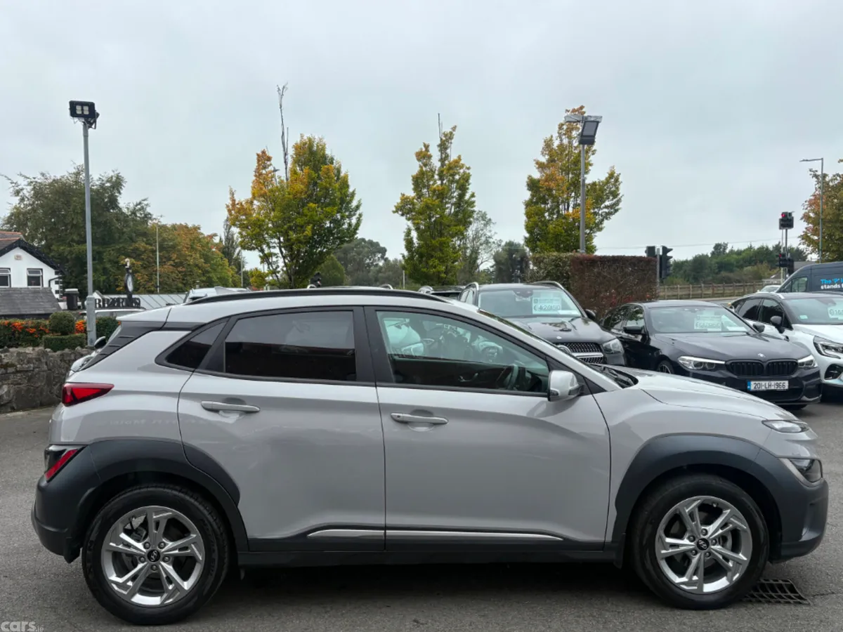 Hyundai KONA MPV, Petrol, 2022, Grey