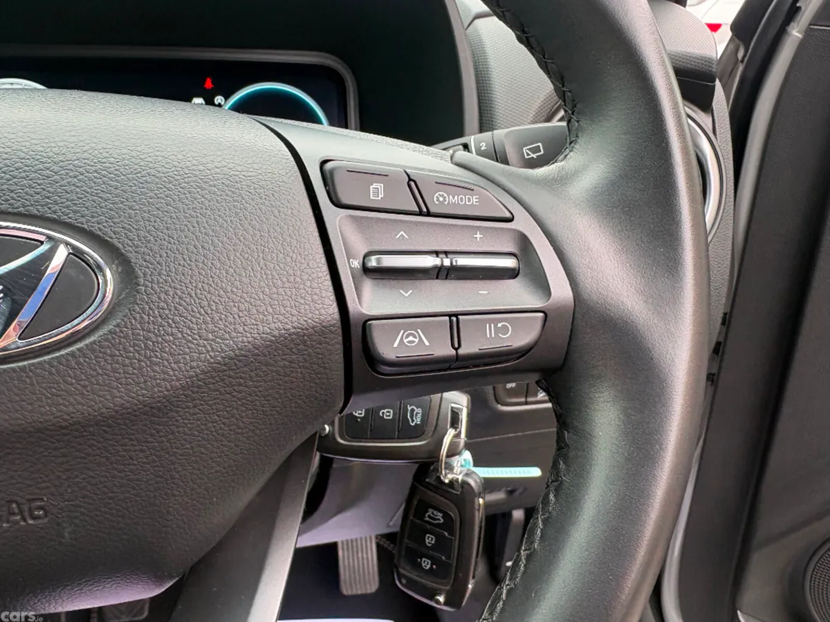 Hyundai KONA MPV, Petrol, 2022, Grey