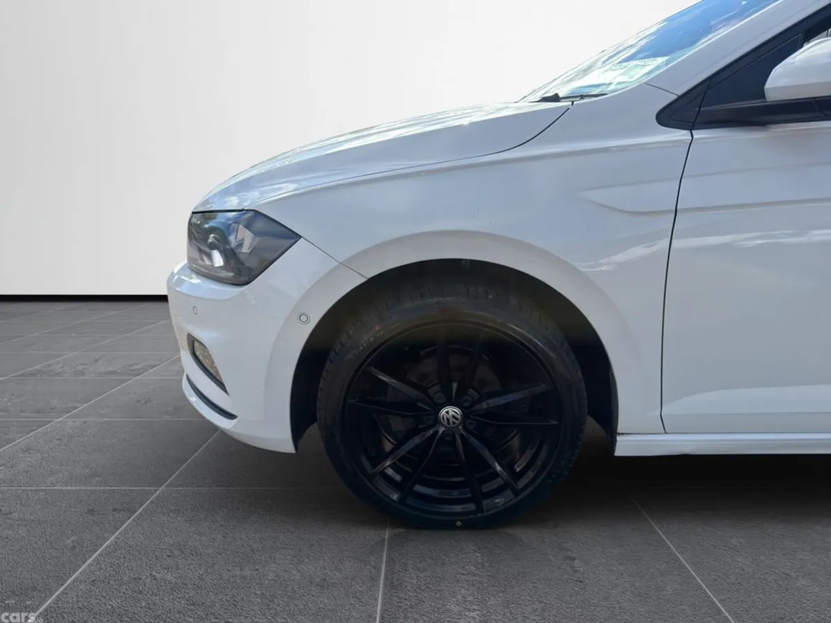 Volkswagen Polo Hatchback, Petrol, 2020, White