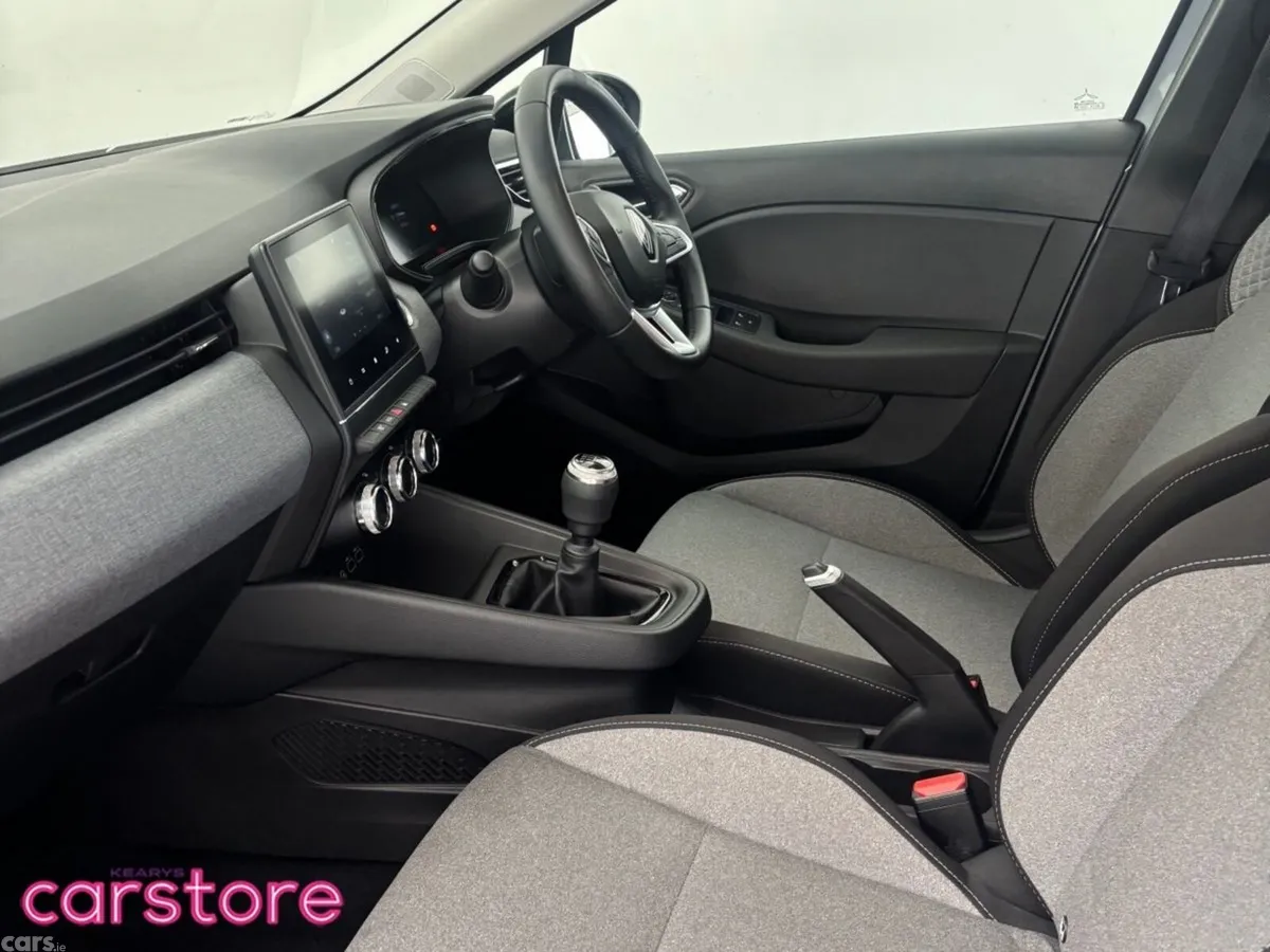 Renault Clio Hatchback, Petrol, 2024, Grey