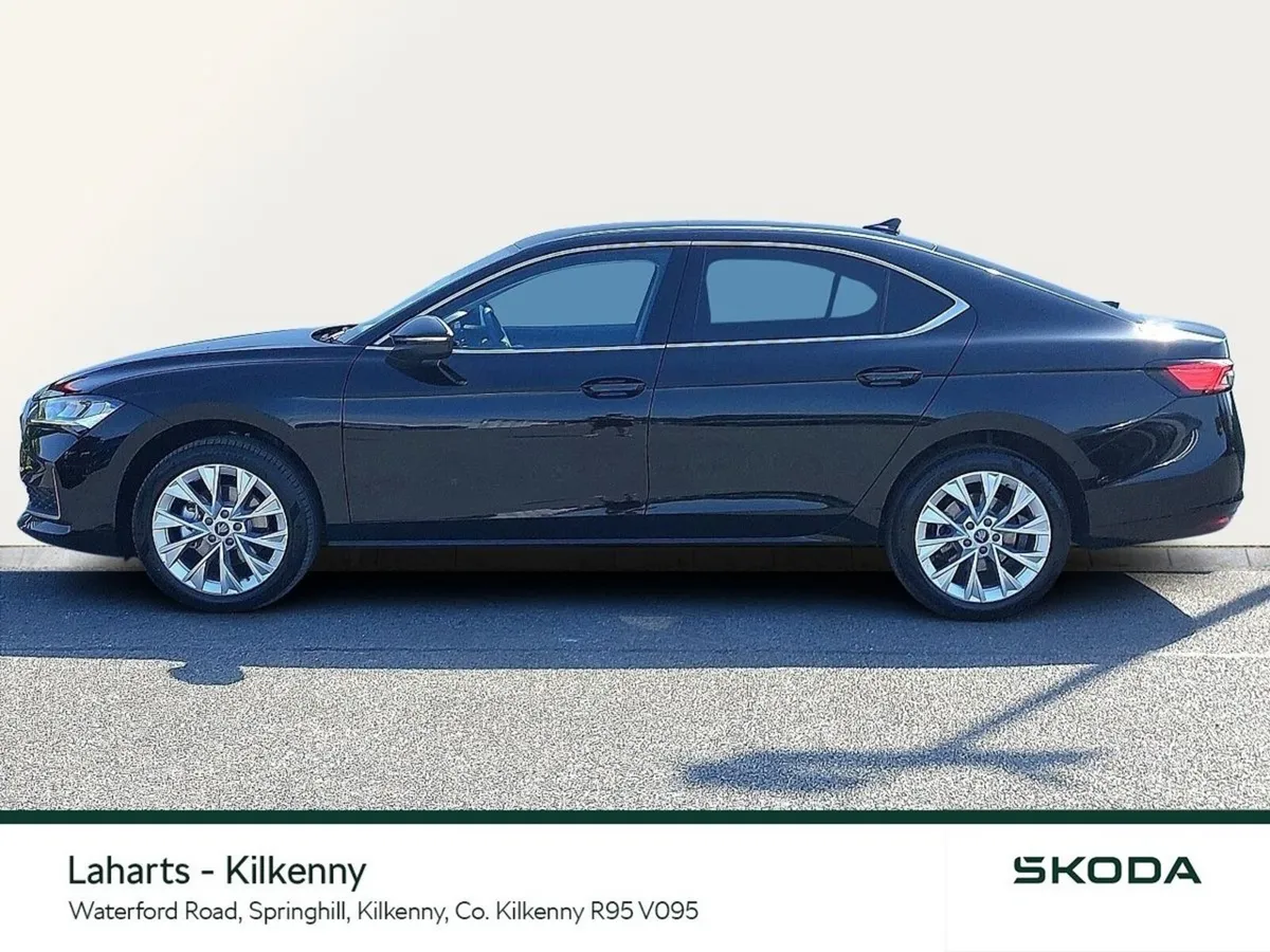Skoda Superb Saloon, Diesel, 2026, Grey