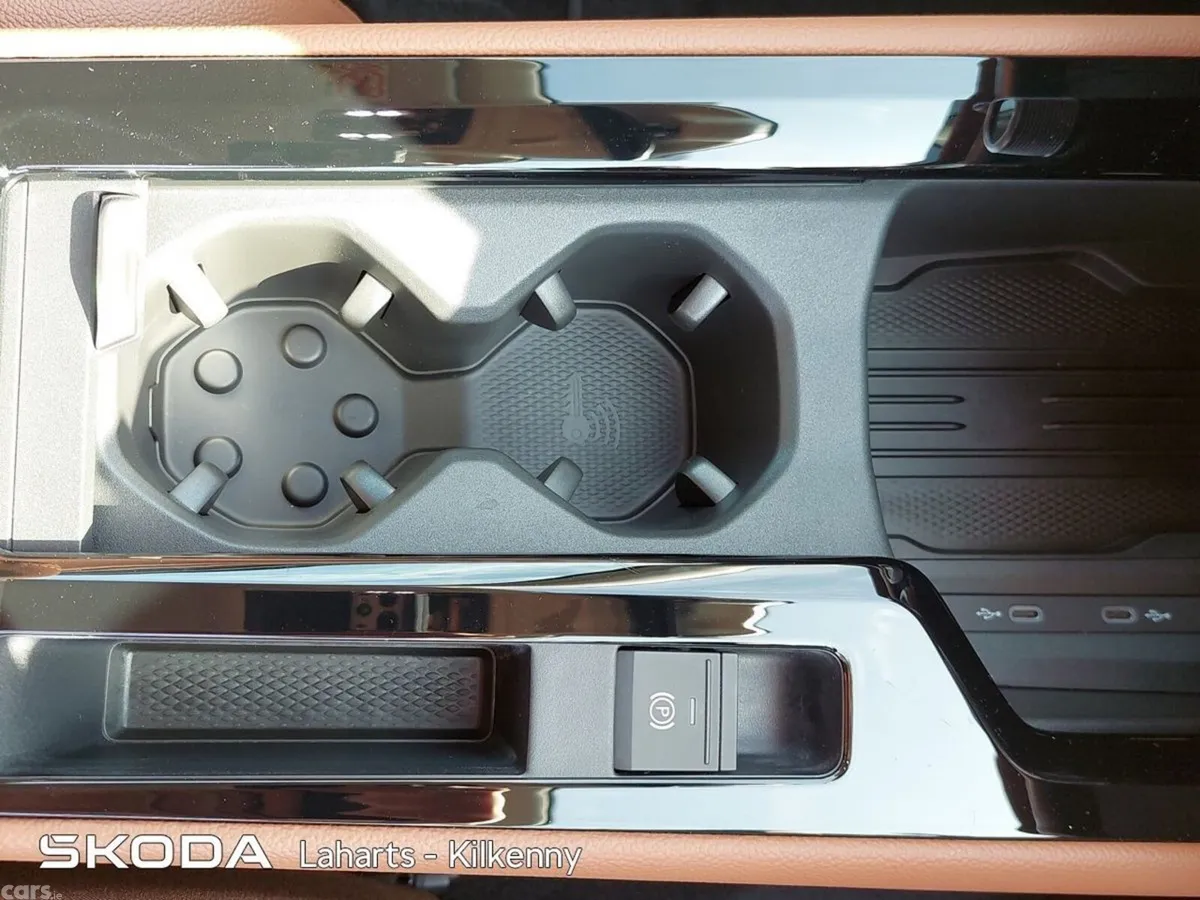 Skoda Superb Saloon, Diesel, 2026, Grey