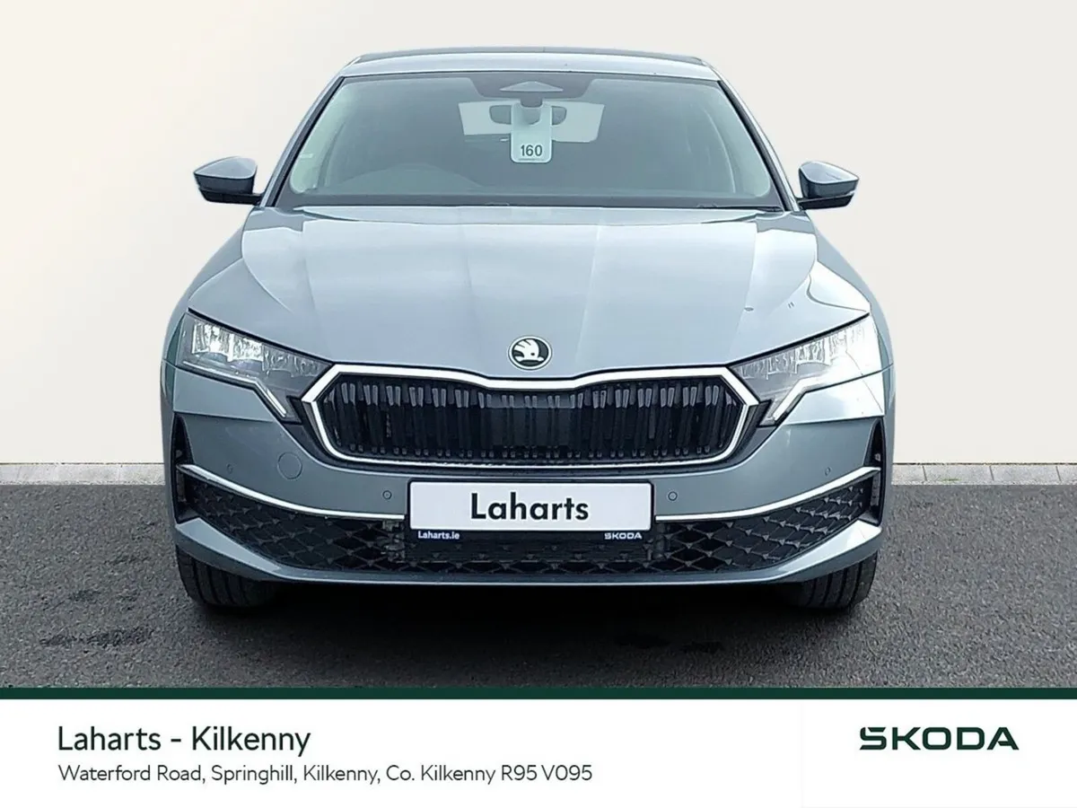 Skoda Octavia Saloon, Petrol, 2026, Grey