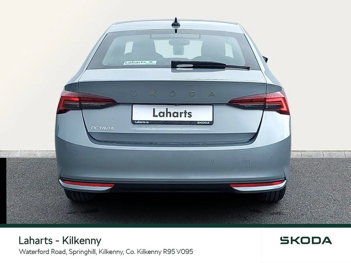 Skoda Octavia Saloon, Petrol, 2026, Grey