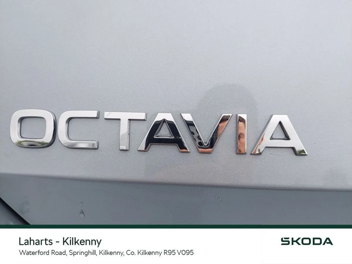Skoda Octavia Saloon, Petrol, 2026, Grey
