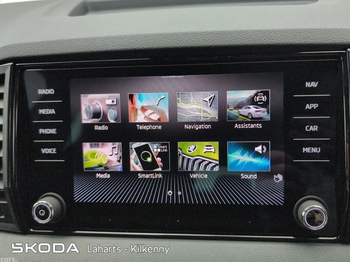 Skoda Karoq SUV, Diesel, 2026, Grey