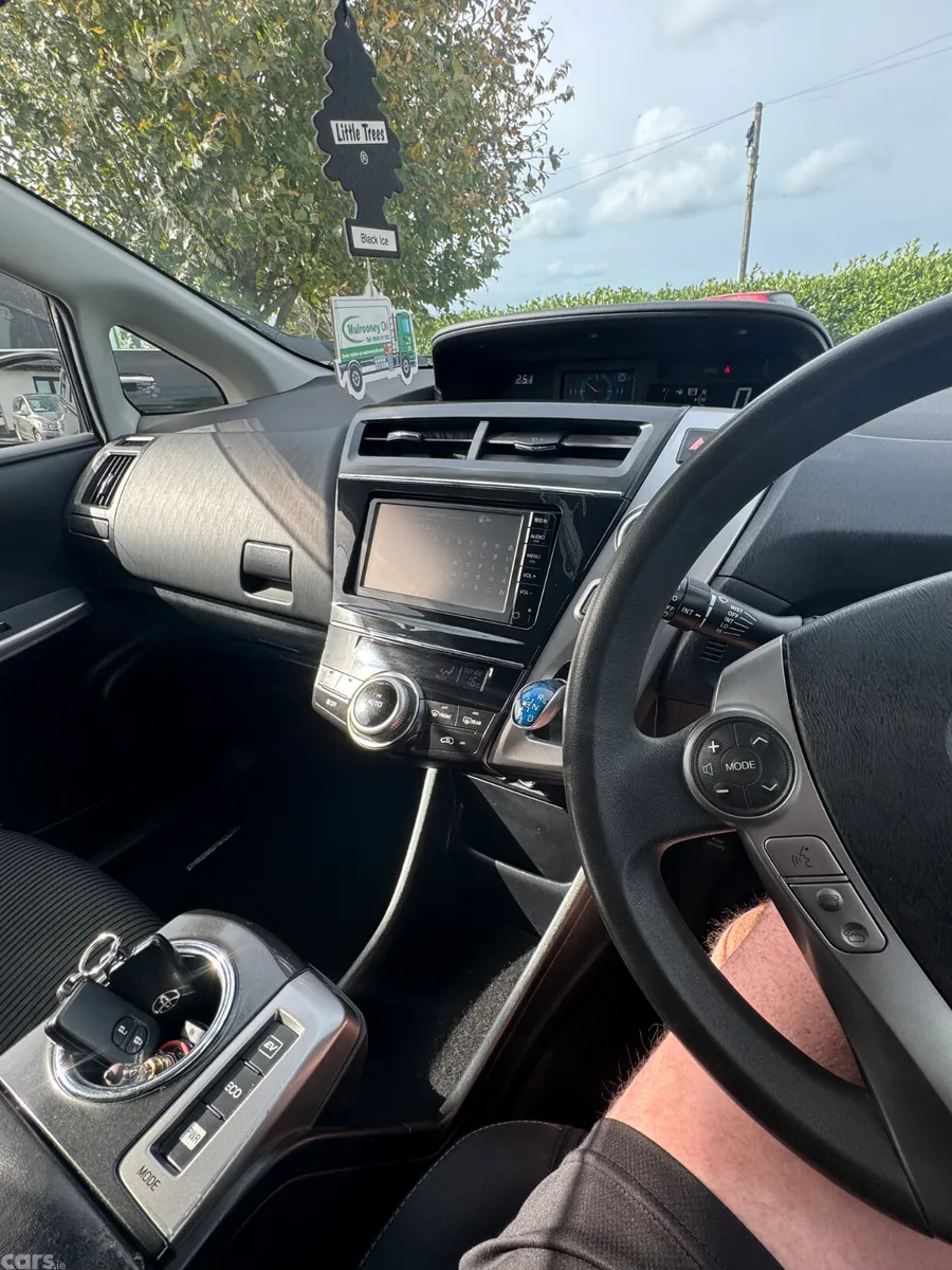 Toyota Prius MPV, Petrol Hybrid, 2016, Black