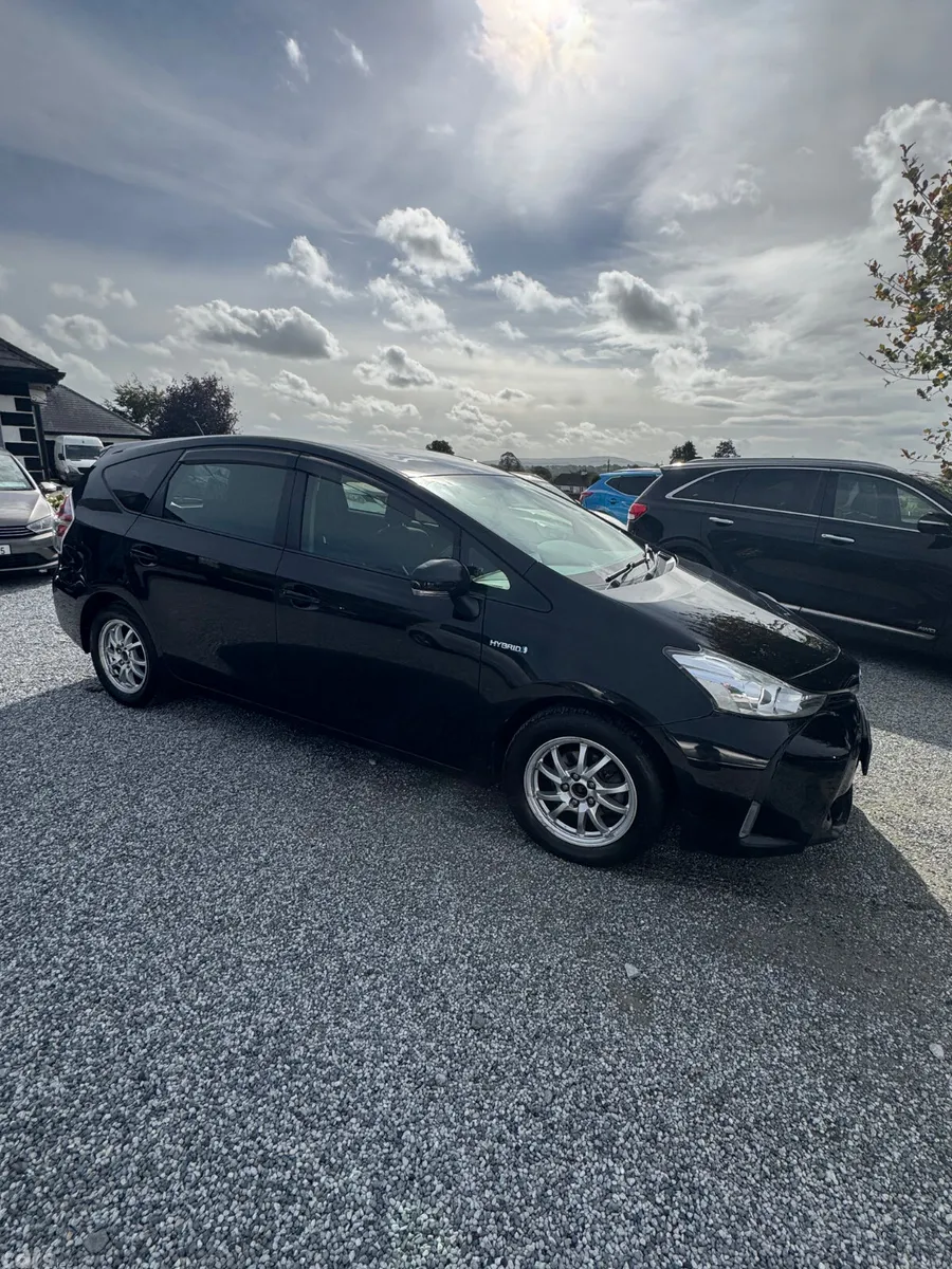 Toyota Prius MPV, Petrol Hybrid, 2016, Black