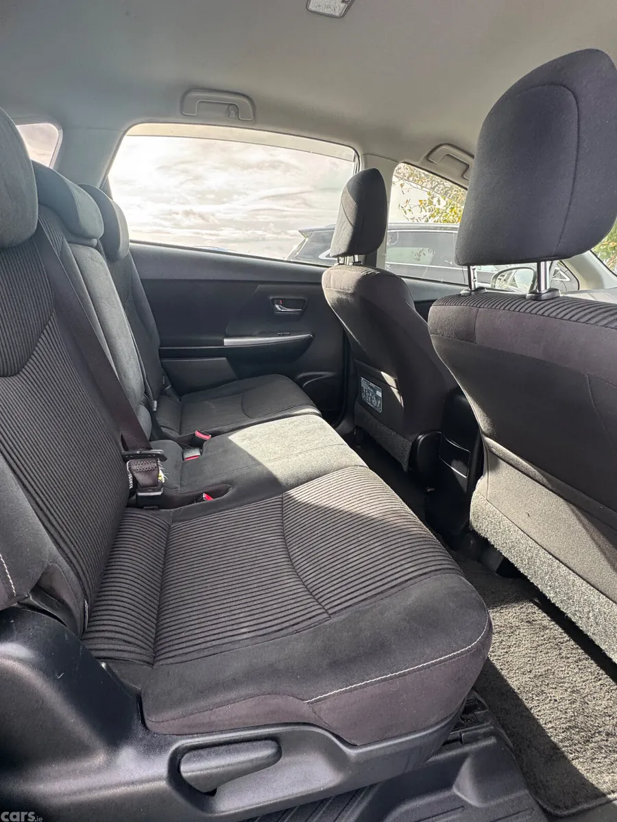 Toyota Prius MPV, Petrol Hybrid, 2016, Black