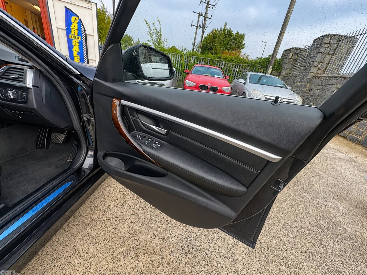 BMW 3-Series Saloon, Petrol Plug-in Hybrid, 2016, Black