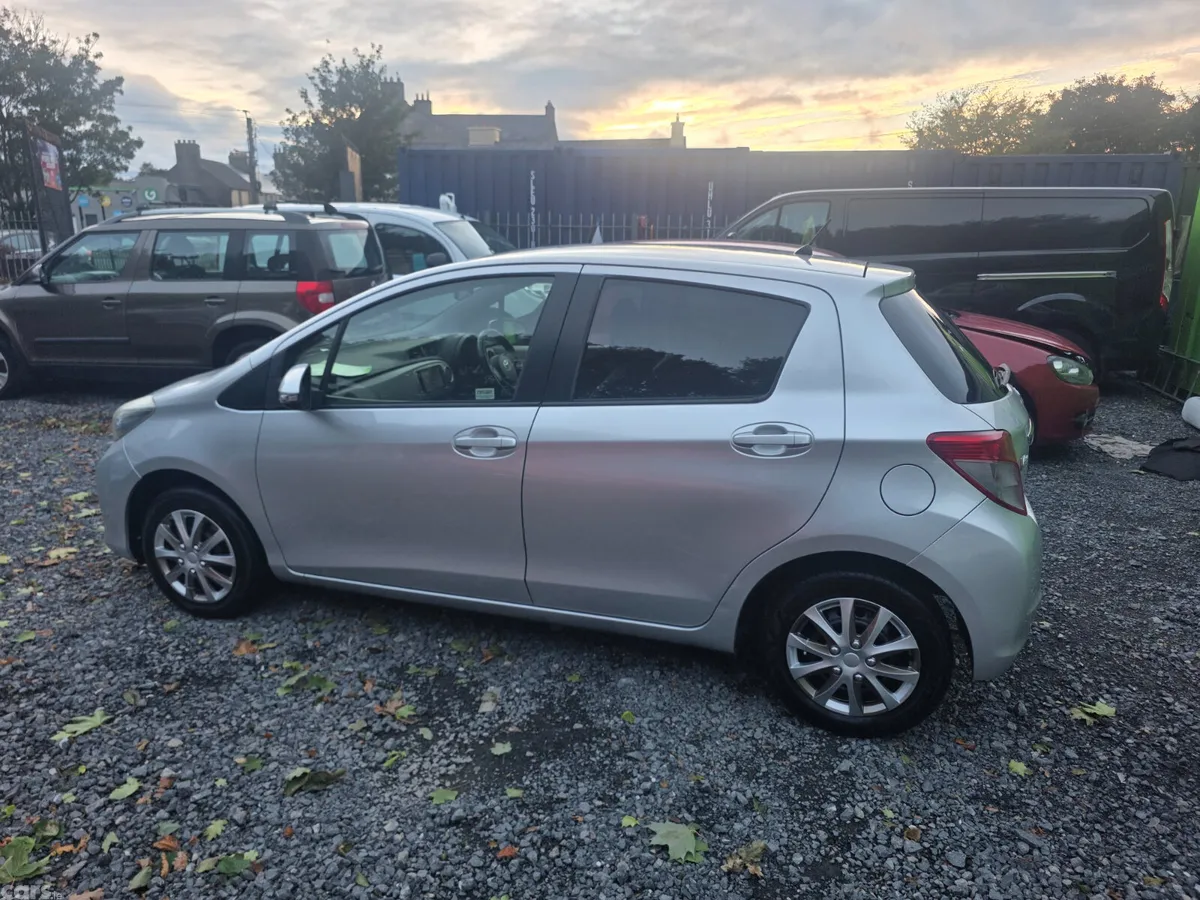 Toyota Vitz Hatchback, Petrol, 2013, Silver