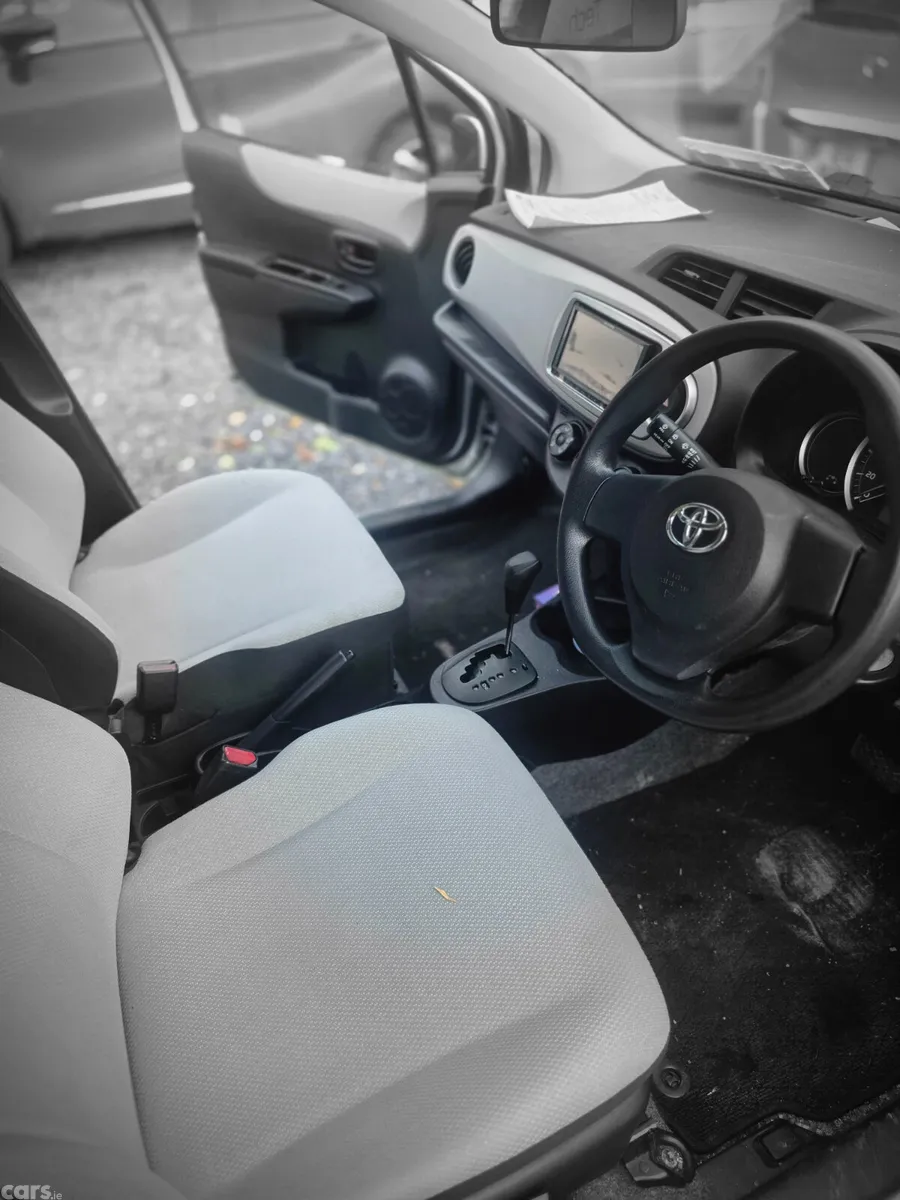 Toyota Vitz Hatchback, Petrol, 2013, Silver