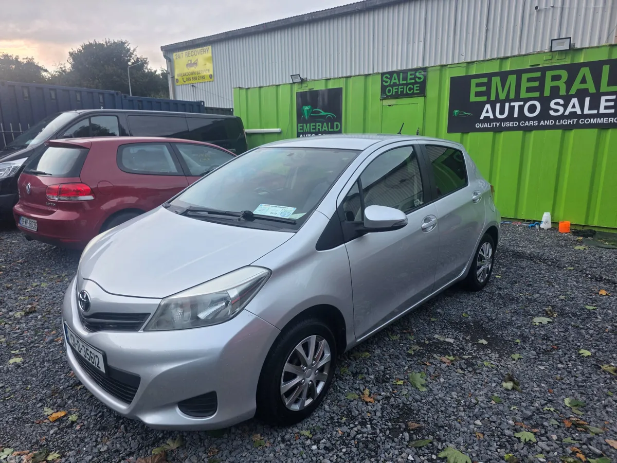 Toyota Vitz Hatchback, Petrol, 2013, Silver