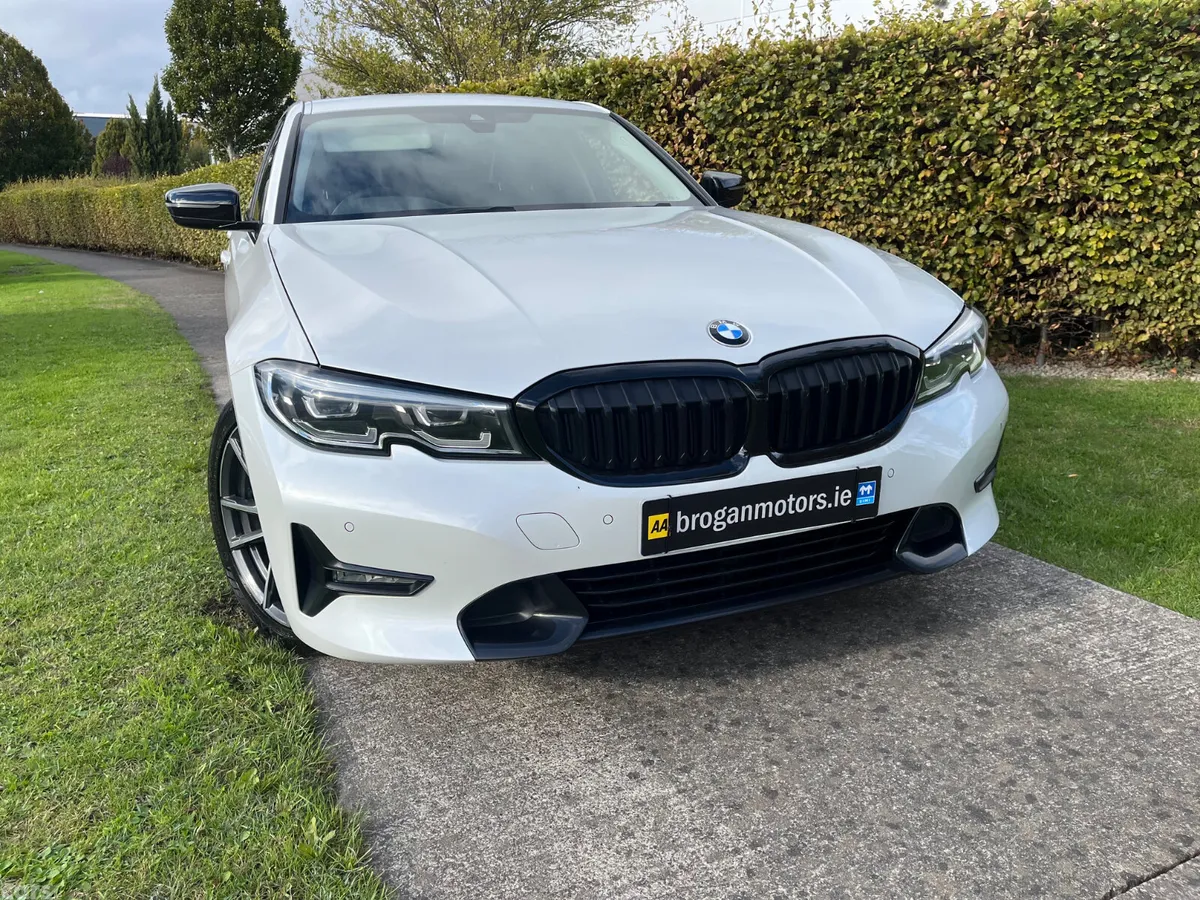 BMW 3-Series Saloon, Petrol Plug-in Hybrid, 2021, White