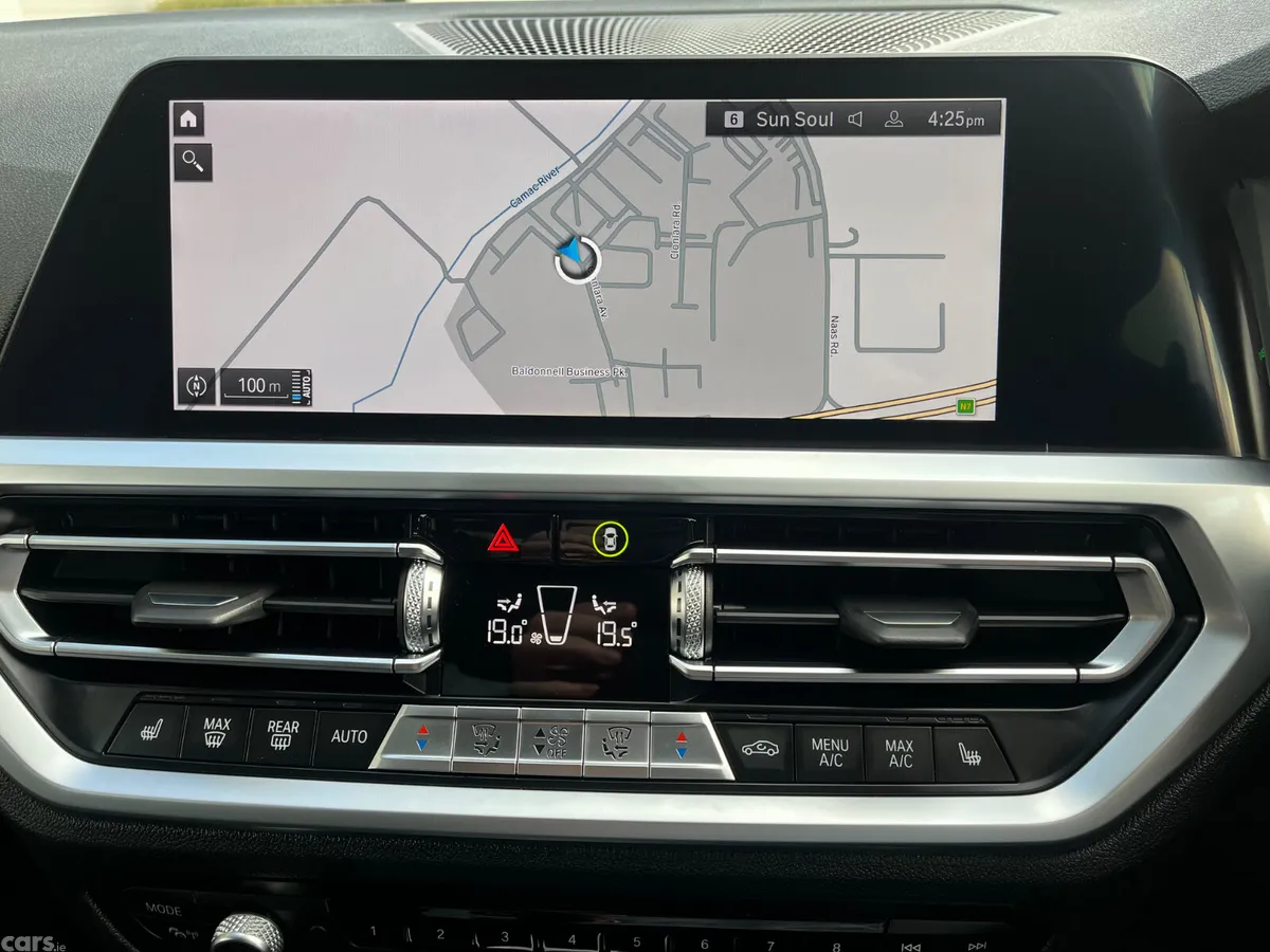 BMW 3-Series Saloon, Petrol Plug-in Hybrid, 2021, White