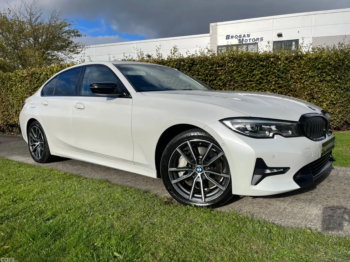 BMW 3-Series Saloon, Petrol Plug-in Hybrid, 2021, White