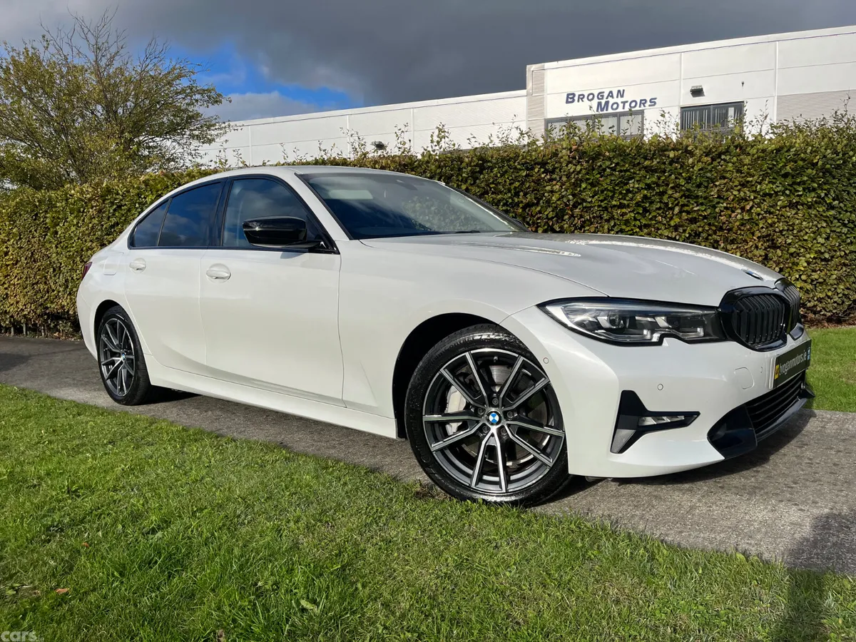 BMW 3-Series Saloon, Petrol Plug-in Hybrid, 2021, White