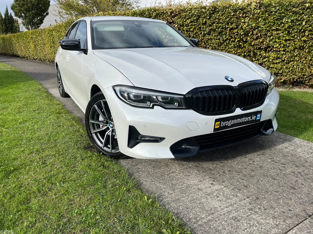 BMW 3-Series Saloon, Petrol Hybrid, 2021, White