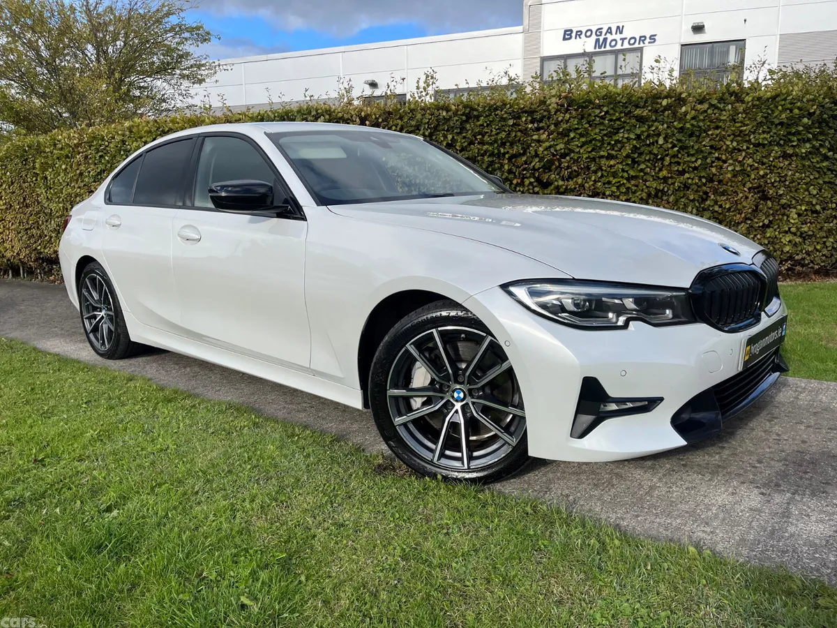 BMW 3-Series Saloon, Petrol Hybrid, 2021, White
