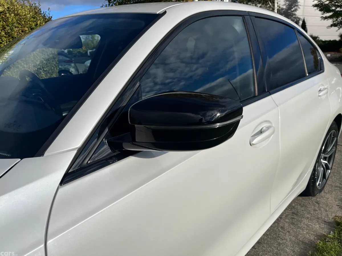 BMW 3-Series Saloon, Petrol Hybrid, 2021, White