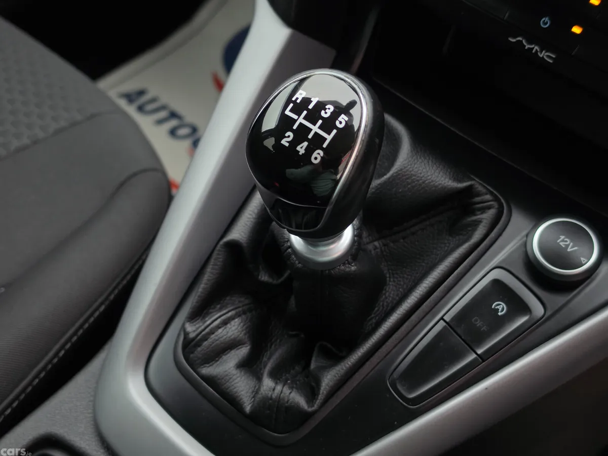Ford Focus Hatchback, Diesel, 2015, Silver