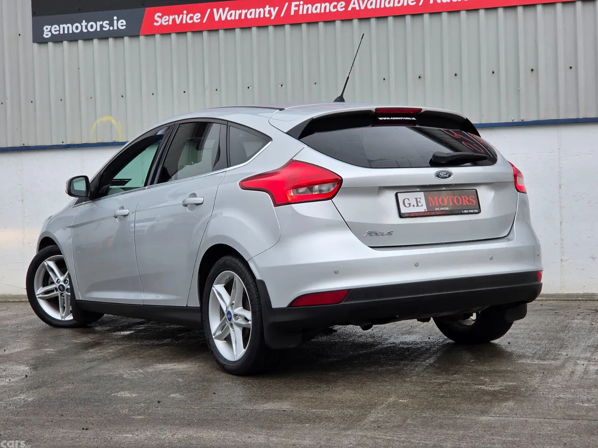 Ford Focus Hatchback, Diesel, 2015, Silver