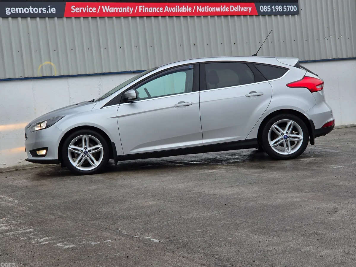 Ford Focus Hatchback, Diesel, 2015, Silver