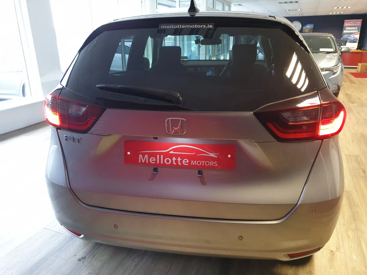 Honda Fit Hatchback, Petrol, 2021, Silver