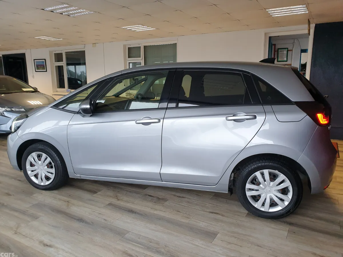 Honda Fit Hatchback, Petrol, 2021, Silver