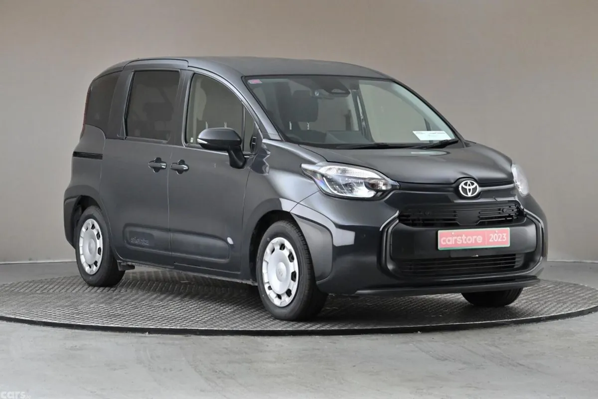 Toyota Sienta MPV, Petrol Hybrid, 2023, Grey