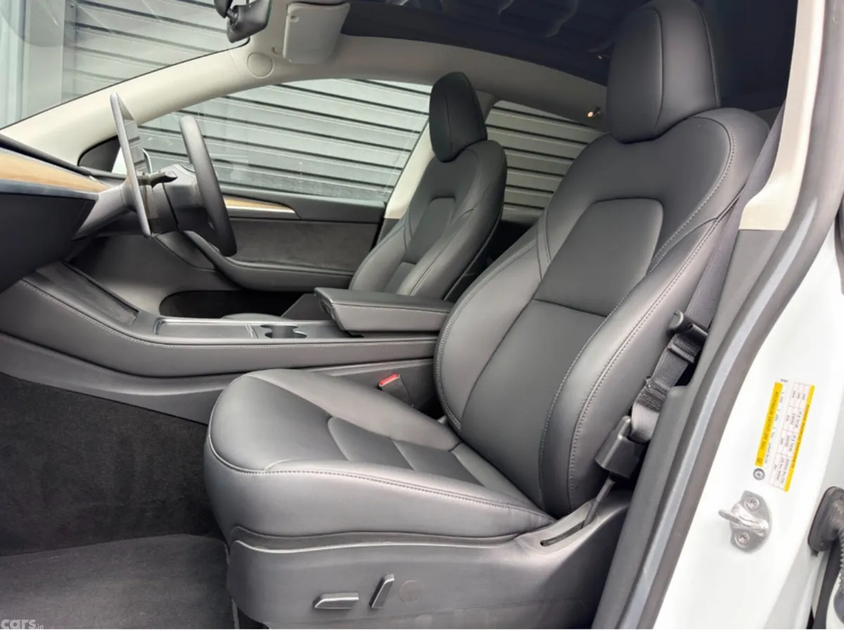 Tesla Model Y SUV, Electric, 2022, White