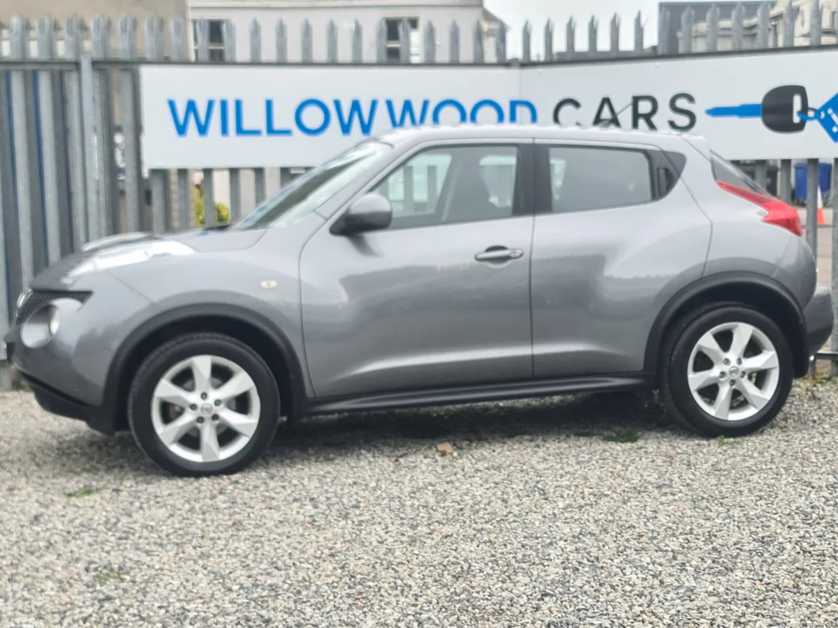 Nissan Juke SUV, Petrol, 2011, Grey