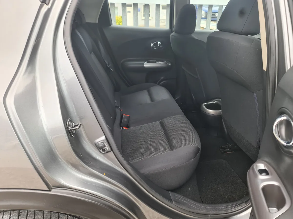 Nissan Juke SUV, Petrol, 2011, Grey