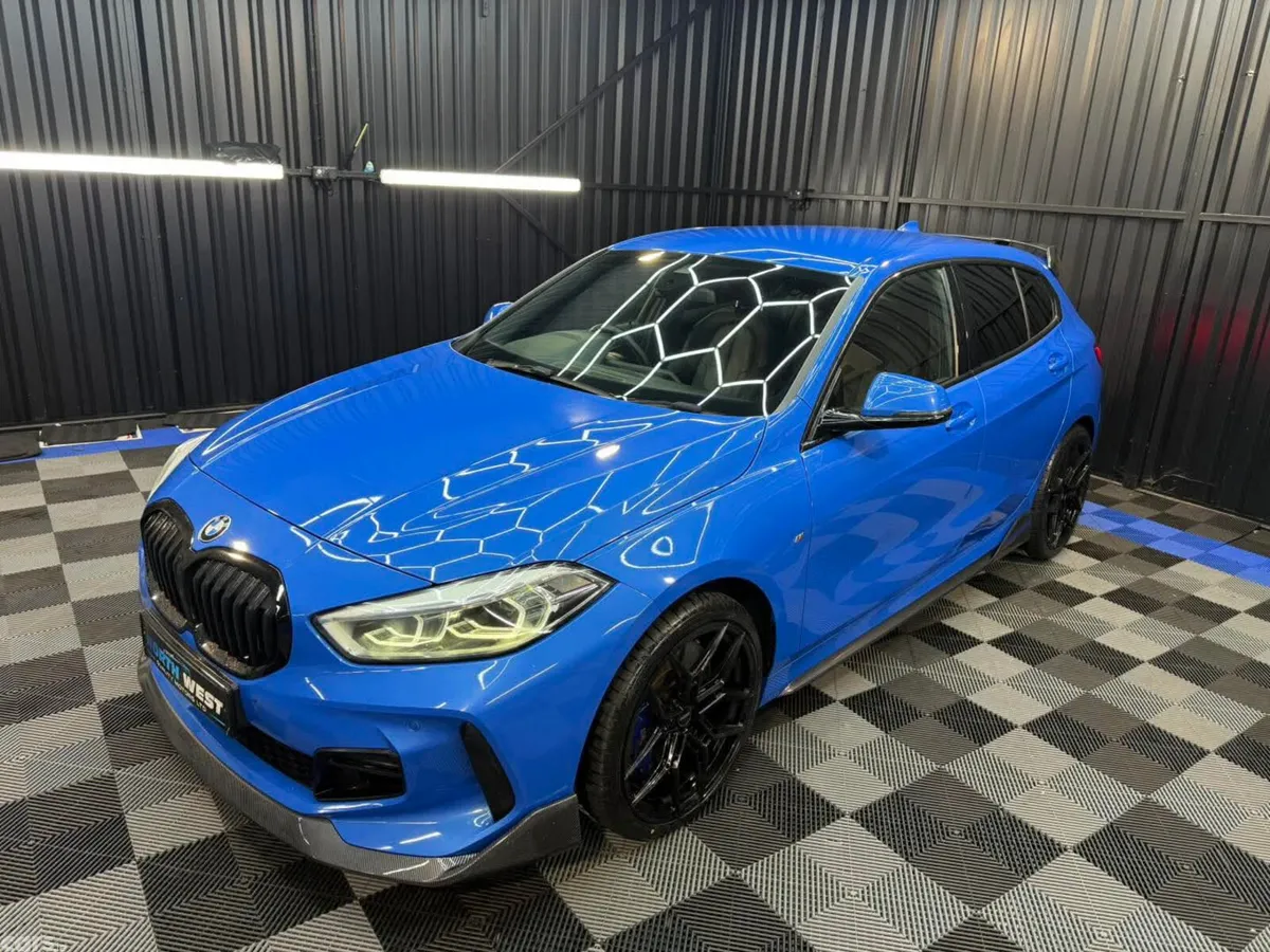 BMW 1-Series Hatchback, Diesel, 2021, Blue